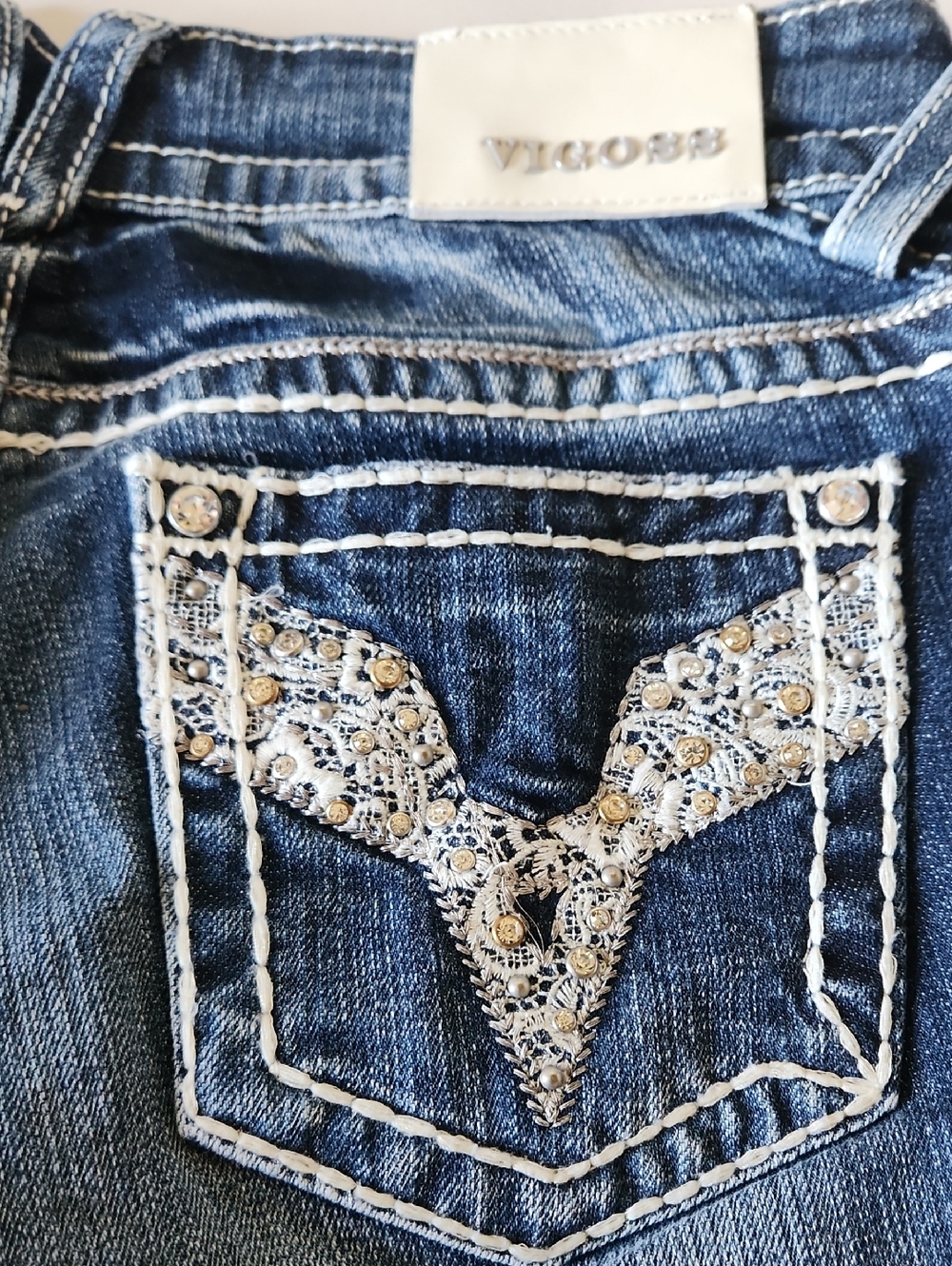 Vigoss Dark Blue Denim Capri Jeans with Embellished Back Pocket